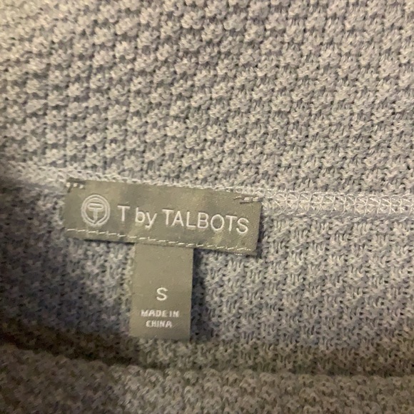 T by Talbots Top . Like NEW . Size S - Picture 2 of 3